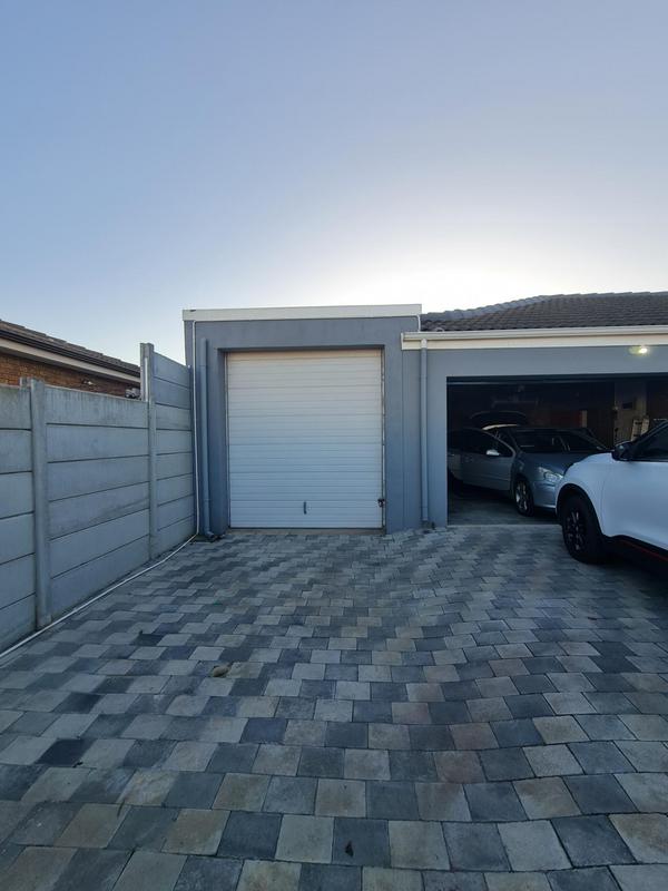 To Let 3 Bedroom Property for Rent in Kraaifontein East Western Cape